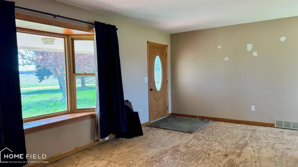 7288 Garrison Road, Laingsburg, MI 48848