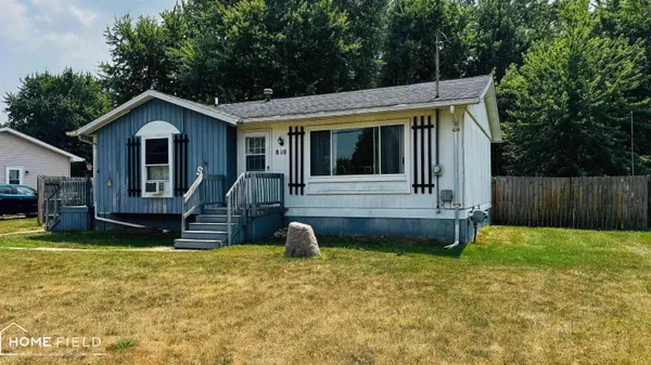 810 E King Street, Corunna, MI 48817