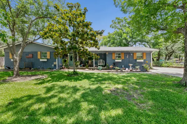 205 Live Oak Dr, Harker Heights, TX 76548-1641
