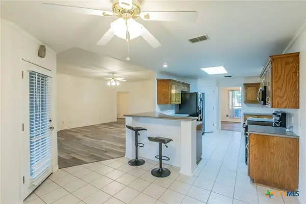6006 Wildcat DR, Temple, TX 76502