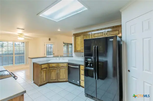 6006 Wildcat DR, Temple, TX 76502