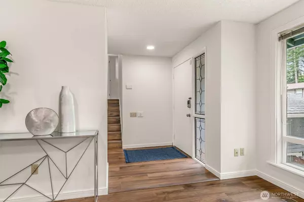 16411 NE 111th ST, Redmond, WA 98052