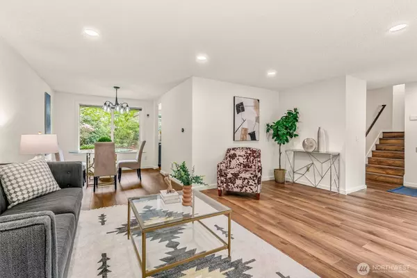 16411 NE 111th ST, Redmond, WA 98052