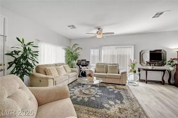 6320 Desert Leaf ST #101, North Las Vegas, NV 89081