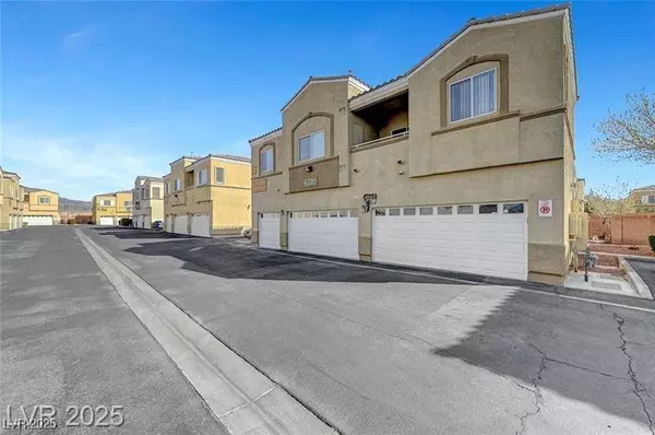 6320 Desert Leaf ST #101, North Las Vegas, NV 89081