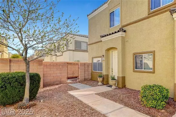 6320 Desert Leaf ST #101, North Las Vegas, NV 89081