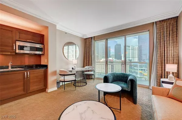 135 E Harmon AVE #817, Las Vegas, NV 89109