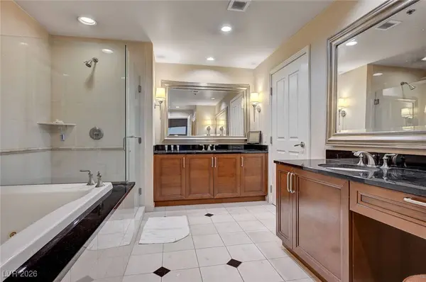 135 E Harmon AVE #2721, Las Vegas, NV 89109