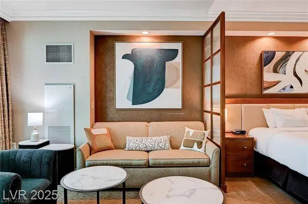 135 E Harmon AVE #817, Las Vegas, NV 89109