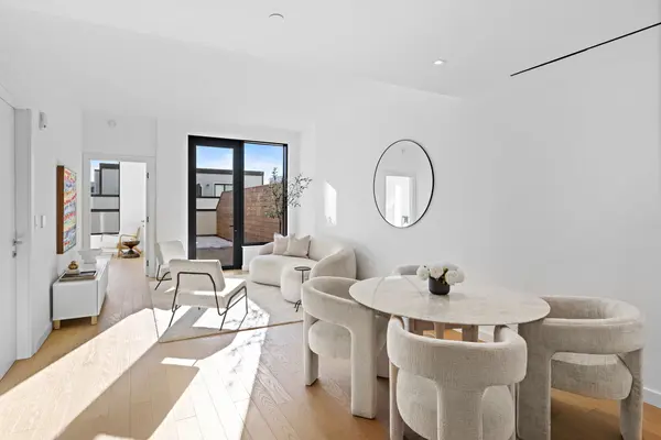 237 Brunswick St #4F, Jersey City, NJ 07302-1519