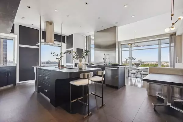 240 Riverside Blvd #PH-1, New York, NY 10069-0011