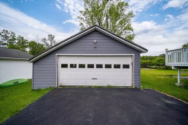 2017 Mt Hope RD, Middletown, NY 10940