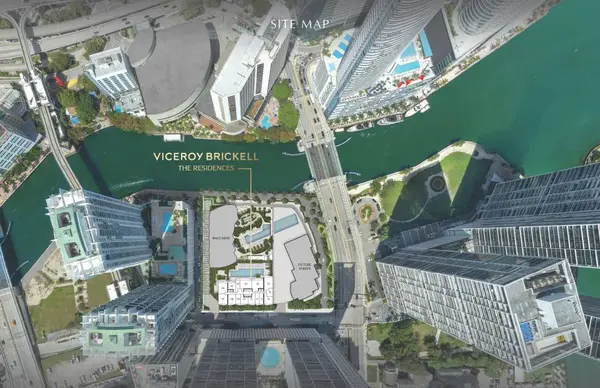 77 SE 5th St, Miami, FL 33131