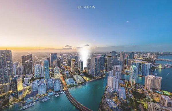 77 SE 5th St, Miami, FL 33131