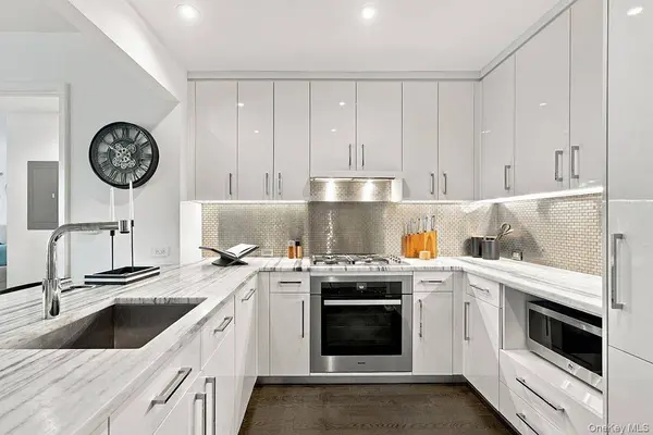 50 Riverside BLVD #15M, New York (manhattan), NY 10069