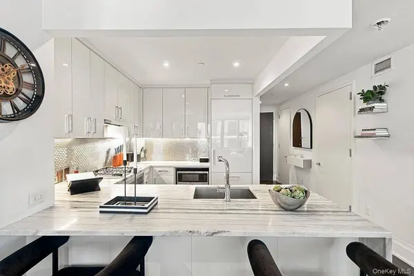 50 Riverside BLVD #15M, New York (manhattan), NY 10069