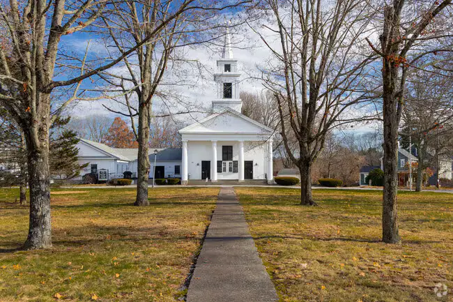 Explore N. Smithfield