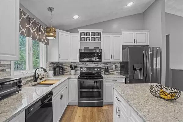 235 Staghead DR, Burrillville, RI 02859