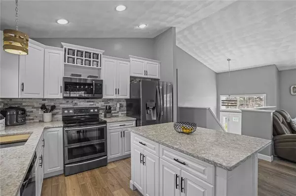 235 Staghead DR, Burrillville, RI 02859