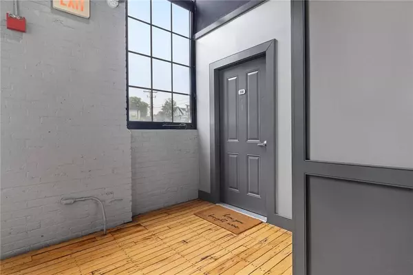 685 Social ST #114, Woonsocket, RI 02895