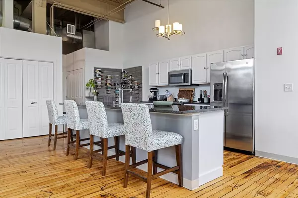 685 Social ST #114, Woonsocket, RI 02895