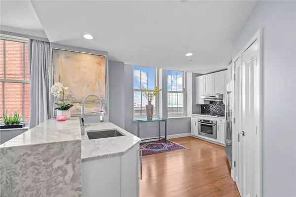 1 West Exchange ST #1602, Providence, RI 02903