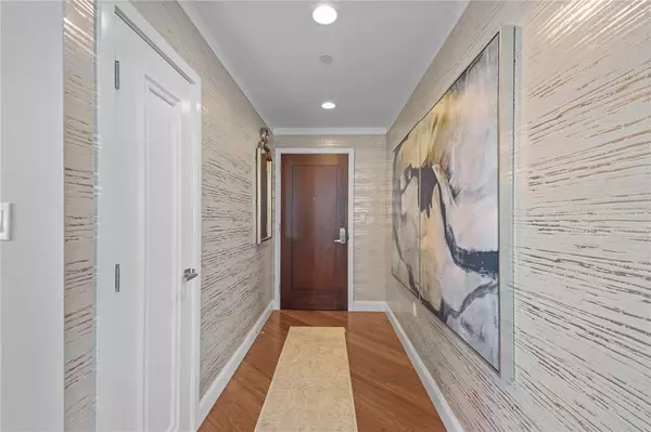 1 West Exchange ST #1602, Providence, RI 02903