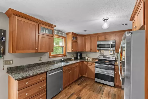 620 Buck Hill RD, Burrillville, RI 02859