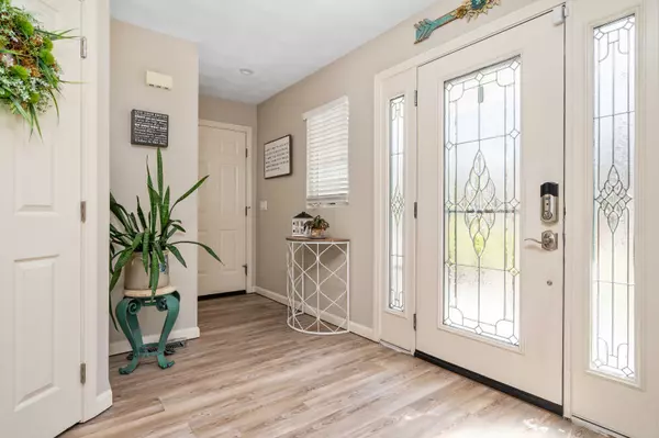 345 Hope Furnace Rd, Hope, RI 02831-1500