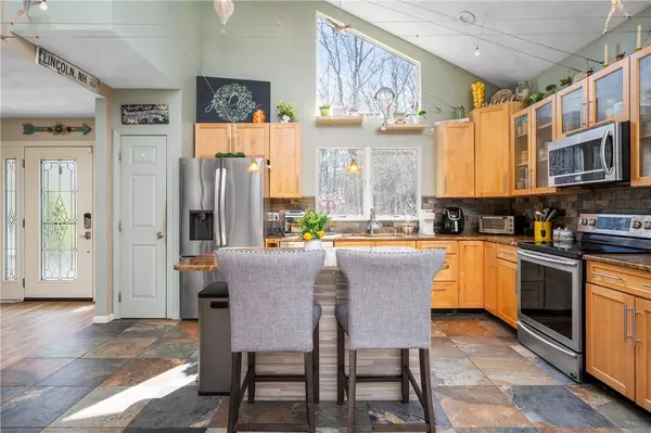 345 Hope Furnace RD, Scituate, RI 02831