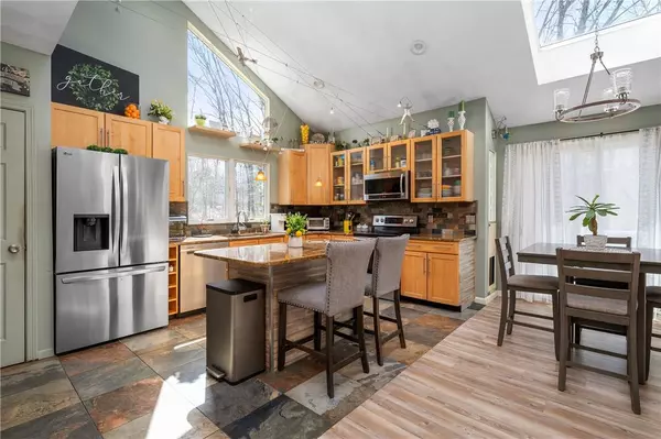 345 Hope Furnace RD, Scituate, RI 02831