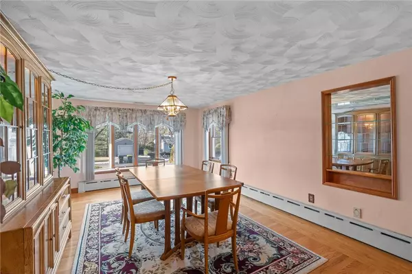 2 Varin DR, Smithfield, RI 02917