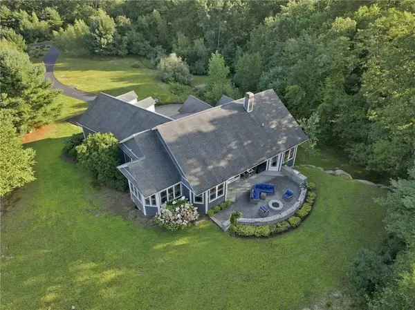 919 Ten Rod Rd RD, Exeter, RI 02822