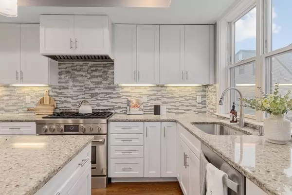 198 California St #1, Newton, MA 02458