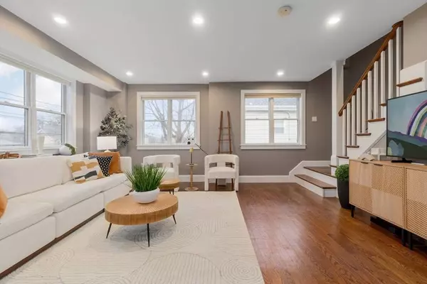 198 California St #1, Newton, MA 02458