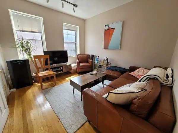 11 Phillips #8, Boston, MA 02114