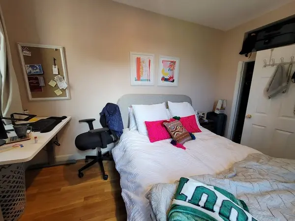 11 Phillips #8, Boston, MA 02114
