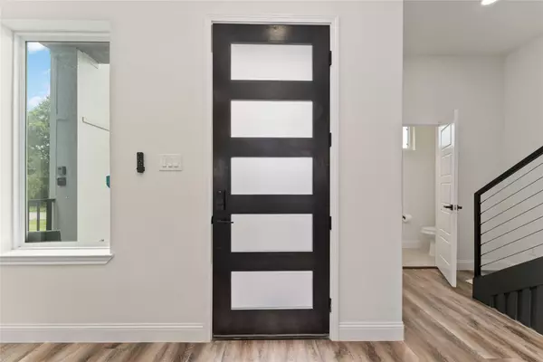 3605 Noble ST, Houston, TX 77026