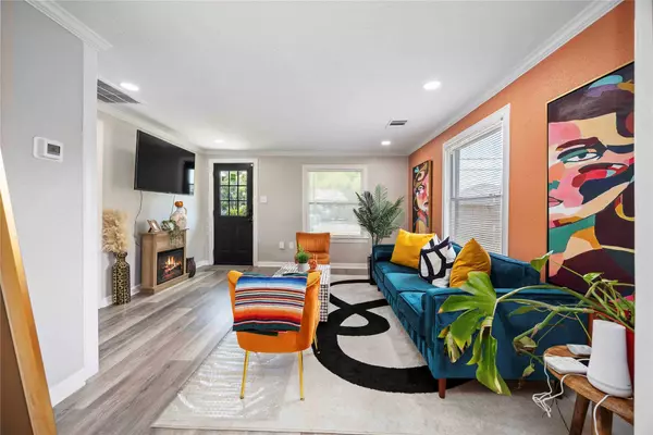 4525 Newberry ST, Houston, TX 77051