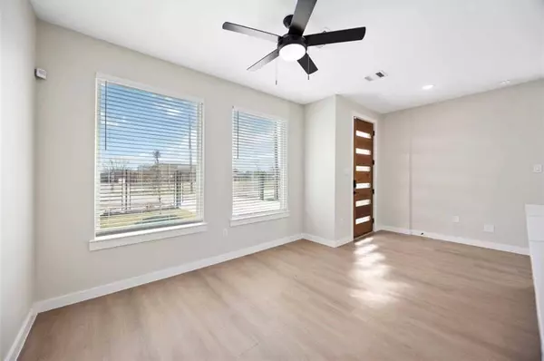 9212 Jutland RD #A, Houston, TX 77033