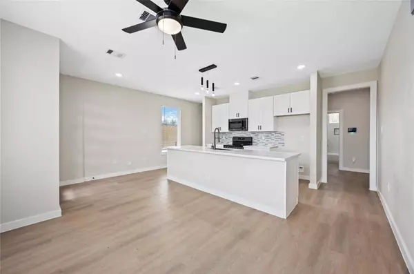 9212 Jutland RD #A, Houston, TX 77033