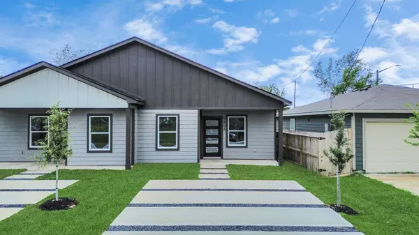 9806 Nedwald ST, Houston, TX 77029