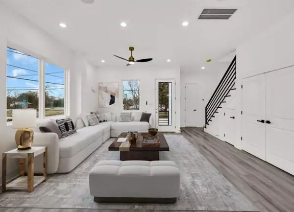 4404 Bond ST, Houston, TX 77026