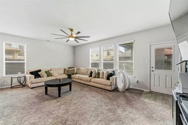 14810 Ruddy Duck LN, Houston, TX 77049