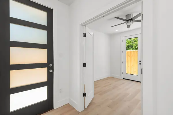 3348 Sauer ST, Houston, TX 77004