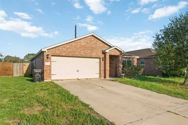 5019 Pacific Ridge LN, Rosenberg, TX 77469