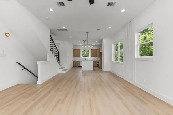 3344 Sauer ST, Houston, TX 77004