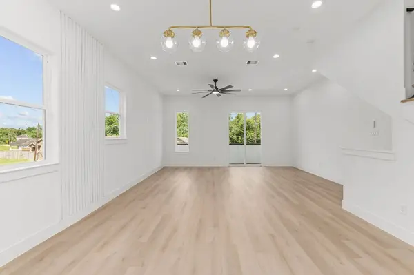 3344 Sauer ST, Houston, TX 77004