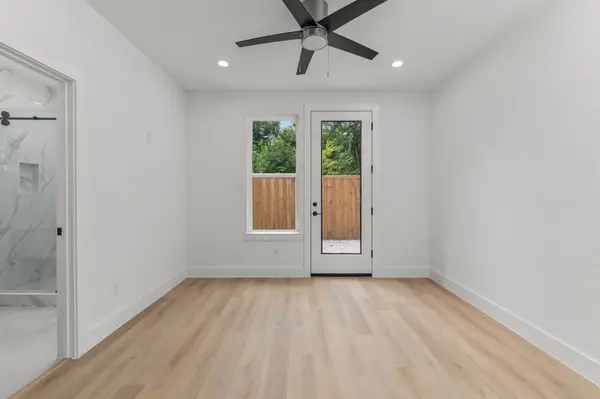 3344 Sauer ST, Houston, TX 77004