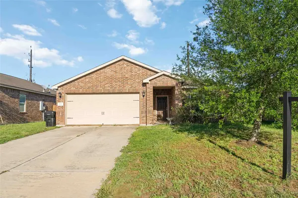 5019 Pacific Ridge LN, Rosenberg, TX 77469